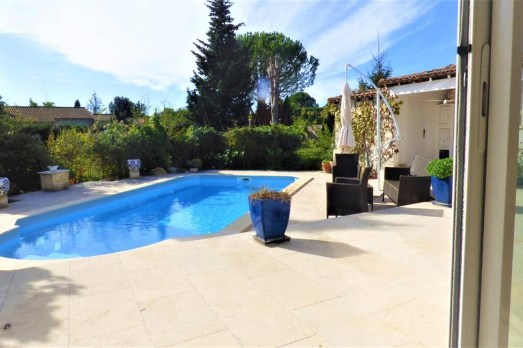 Ibis - Villa Avec Piscine, Jardin Et Parking Arles Exteriér fotografie