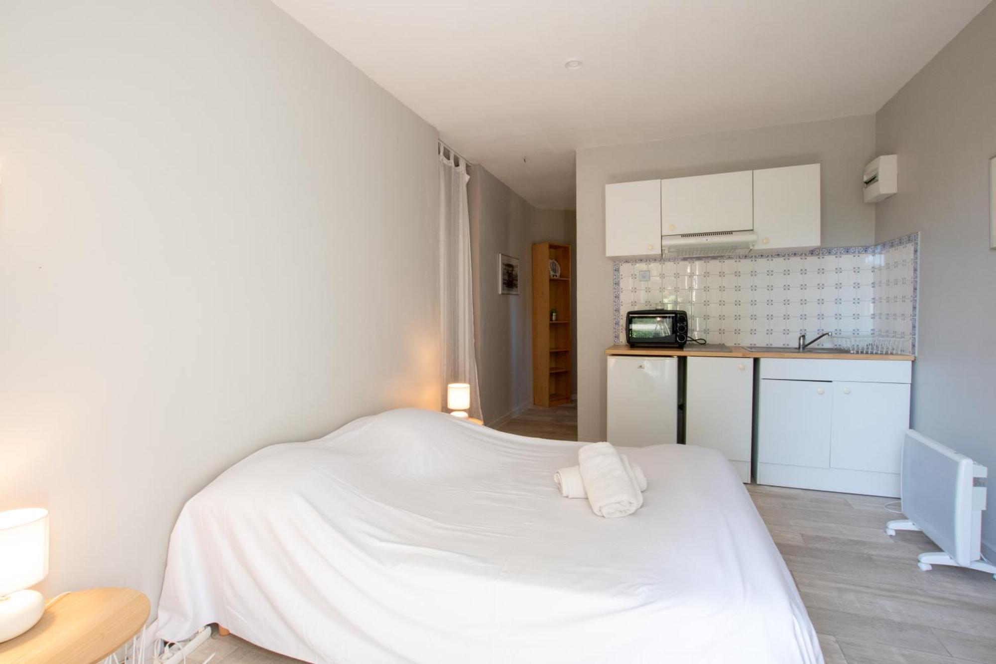 Ibis - Villa Avec Piscine, Jardin Et Parking Arles Exteriér fotografie